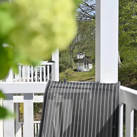 Ferienwohnung-12-fuer-6-personen-strandnah-in-sellin-auf-ruegen-villa-celia-wlan-sauna Sellin (Rugen)